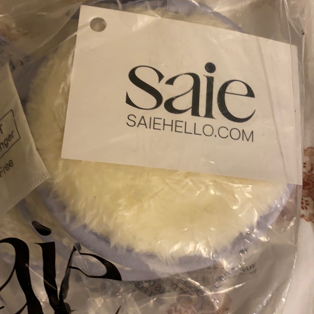 Saie reusable makeup rounds